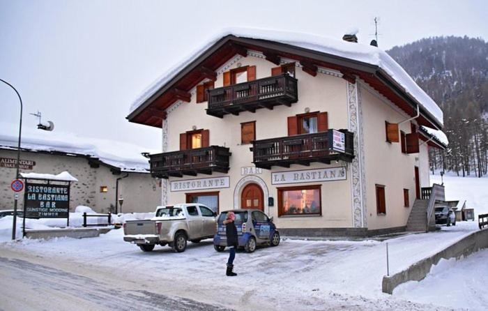 La Bastiana Apartments Livigno Ngoại thất bức ảnh