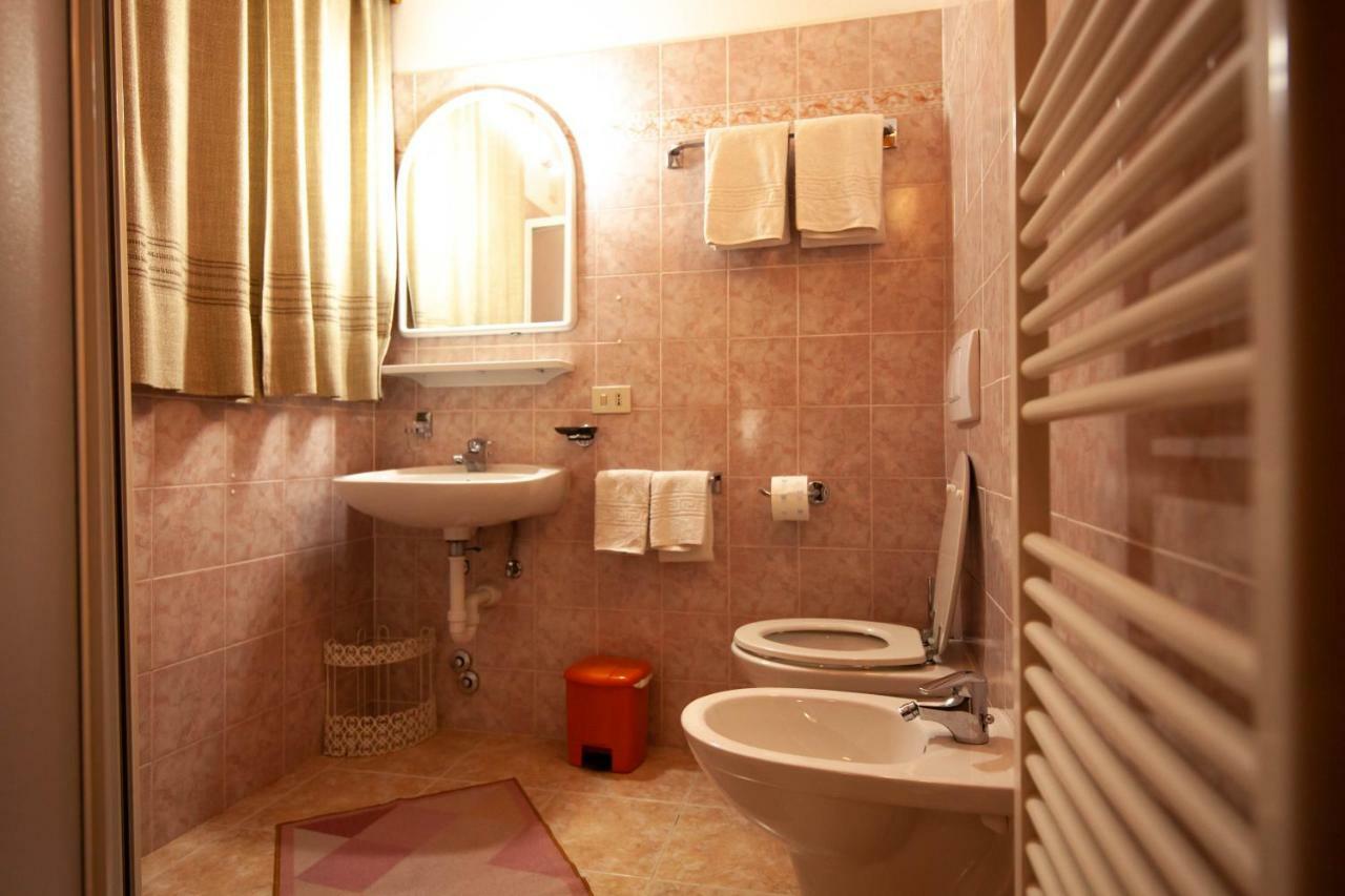 La Bastiana Apartments Livigno Ngoại thất bức ảnh